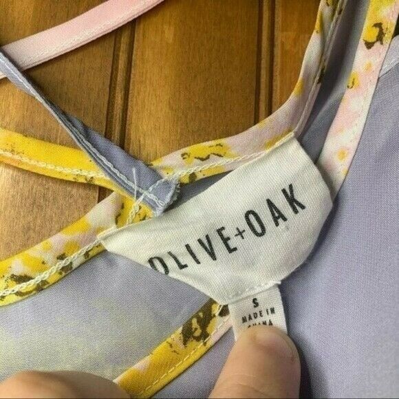 Olive & Oak Tank Top | Small - Picture 4 of 7